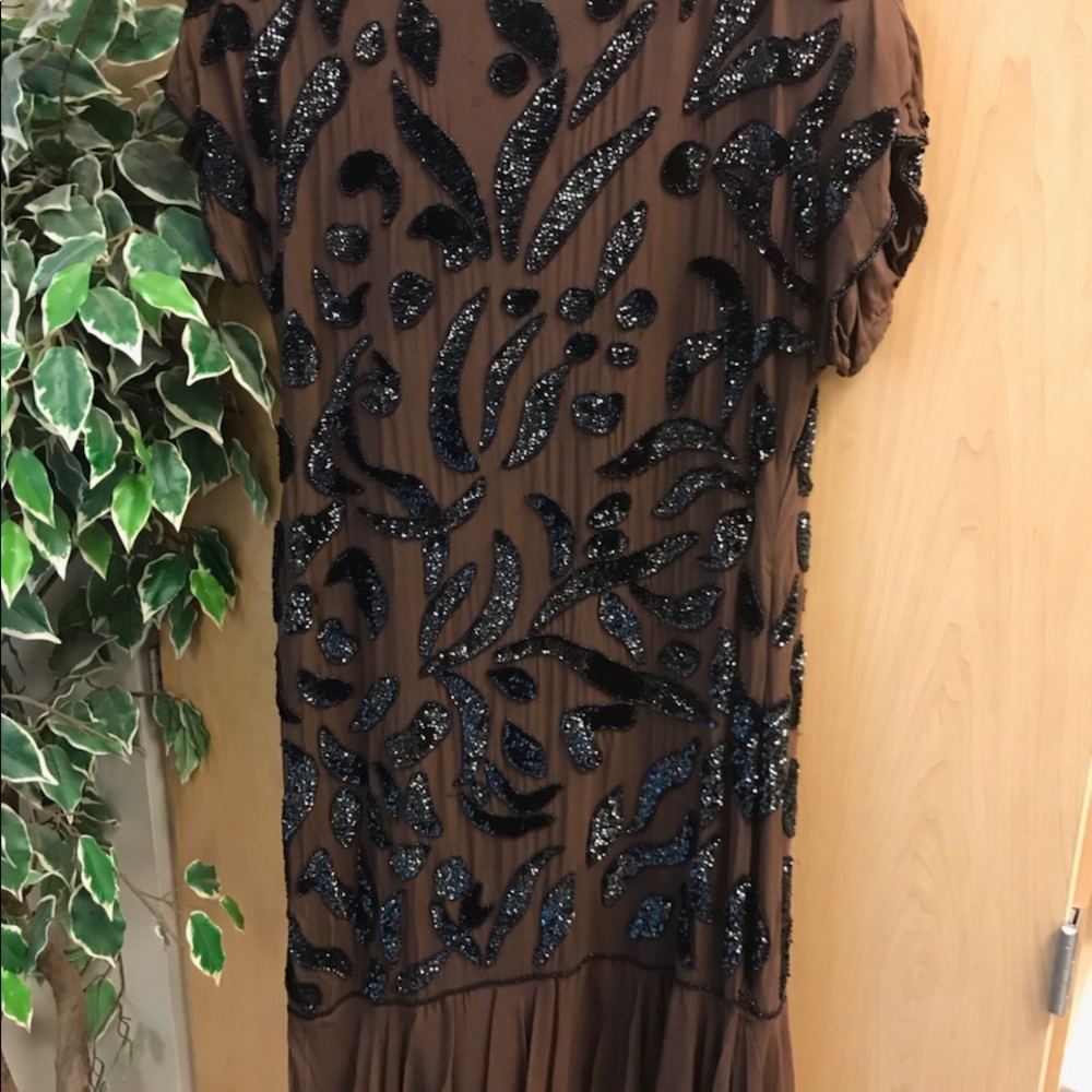 Dress - Picture 2 of 4